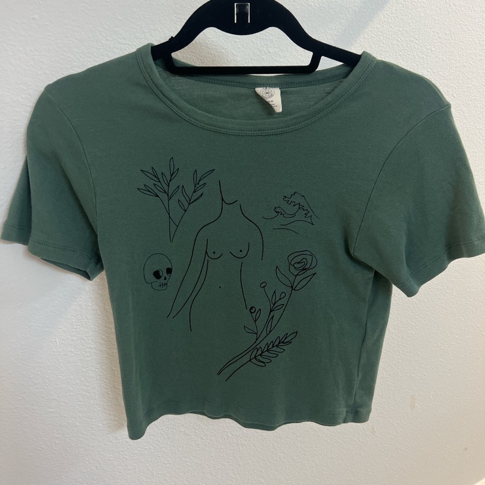 S/M Urban Outfitters Baby Tee